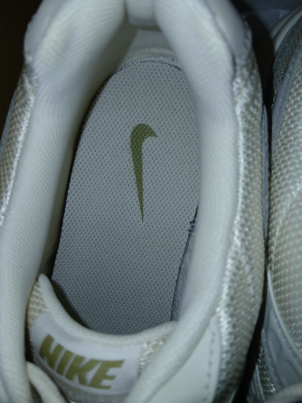 Nike Womens Initiators - Size 10 - Olive/Cream - Picture 9 of 12